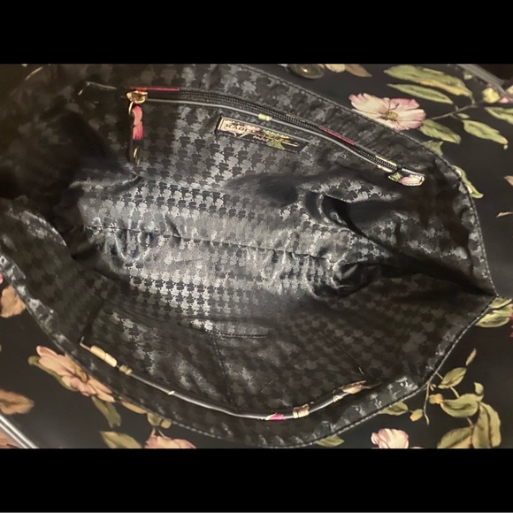 🩷Karl Lagerfeld Black Floral Tote Bag🩷 - Picture 3 of 5